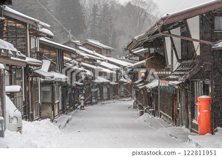 Snowing Nara well inn 122811951