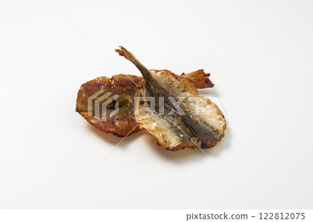 烤竹莢魚 - 一道美味的圖像 122812075