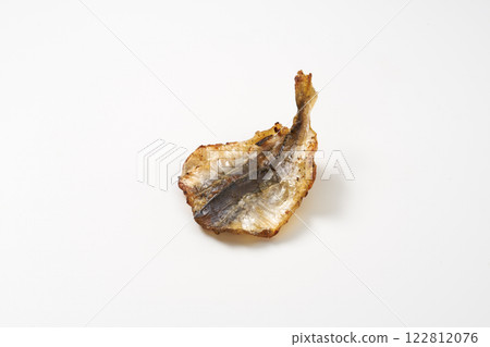 烤竹莢魚 - 一道美味的圖像 烤竹莢魚 - 一道美味的圖像 122812076