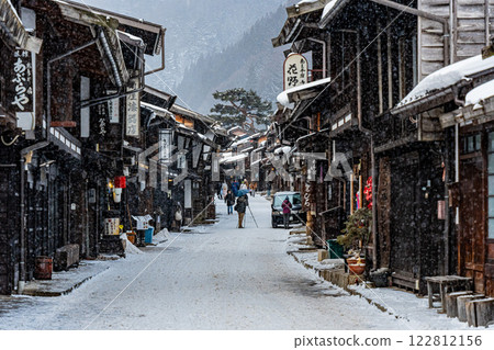 長野：白雪皚皚的奈良井宿，冬季的驛站小鎮 122812156