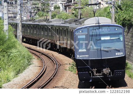Sotetsu Main Line 8000 Series Yokohama Navy Blue Sotetsu Main Line 8000 Series Yokohama Navy Blue 122812198