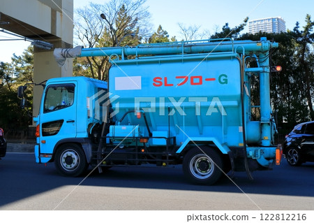 Image of self-leveling material transport vehicle (SL lorry) Image of self-leveling material transport vehicle (SL lorry) 122812216