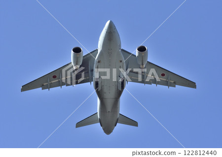 航空自衛隊入間基地C-2運輸機起飛 122812440