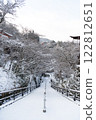 Snow-covered stairs of Kiyomizu-dera Temple 122812651