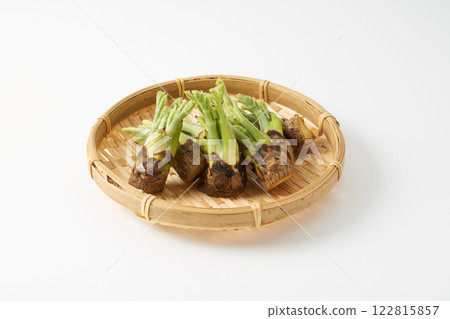 Wild vegetable, taros, image Wild vegetable, taros, image 122815857