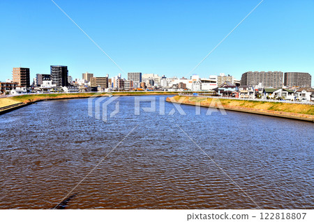 中川大橋 / 從中川河眺望中川橋（龜有車站附近）（東京都葛飾區） [2025.1] 122818807