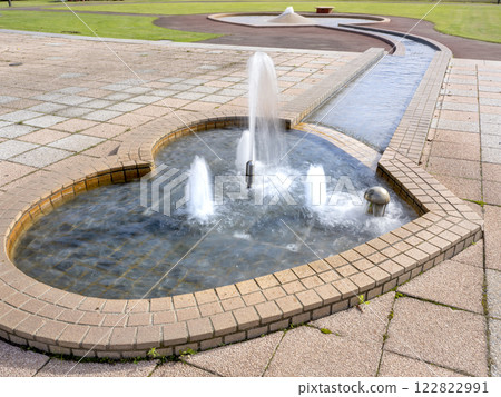 Heart Fountain at the Old Aikoku Station 122822991