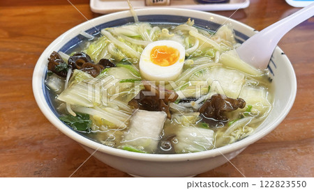 冬季限定拉麵,蔬菜豐富 冬季限定拉麵,蔬菜豐富 122823550