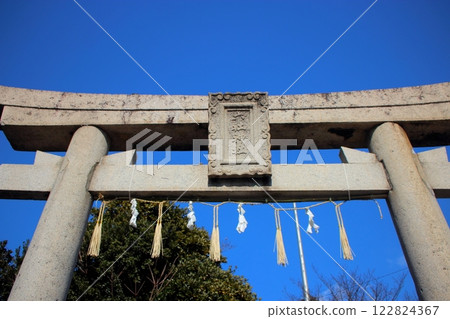 Rokusha Shrine in Ishida, Kokuraminami Ward, Kitakyushu City [First Torii Gate] 122824367