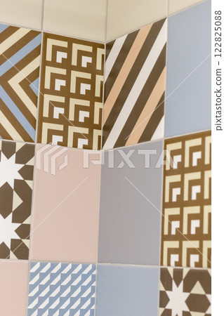 Shot of the decorative tiles in the bathroom 122825088