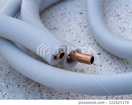 Indoor inspection of copper pipe insulation manufacturing process overview Indoor inspection of copper pipe insulation manufacturing process overview 122825178