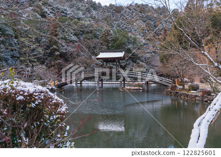 白雪皚皚的永法寺（岐阜縣多治見市） 122825601