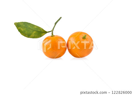 Fresh mandarin orange isolated on white background. 122826000