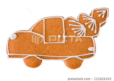 Gingerbread decorated with white sugar glaze isolated on white background. Christmas cookies. 122826103
