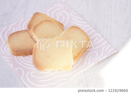 Homemade shortbread cookies with bright background. 122829668