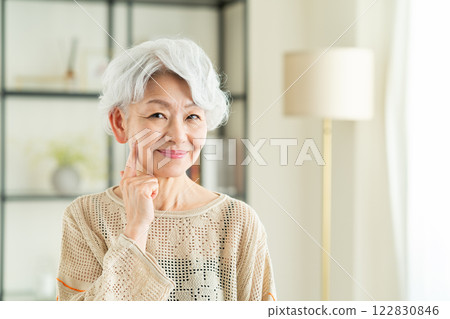 Beauty of senior women 122830846