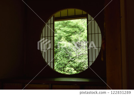 Unryu-in Temple: Window of Enlightenment (Higashiyama Ward, Kyoto City) 122831289