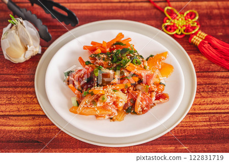 烤牛肉配蔬菜 122831719