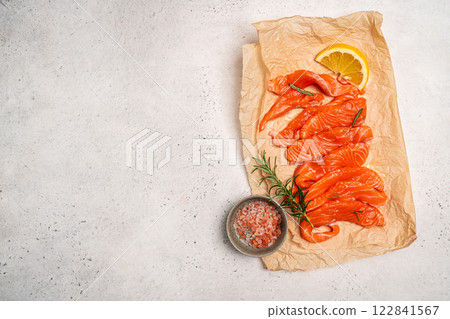 Traditional Norwegian fresh salmon in slices 122841567