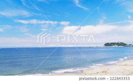 Enoshima and Mt. Fuji in early summer in Shonan Enoshima and Mt. Fuji in early summer in Shonan 122843353