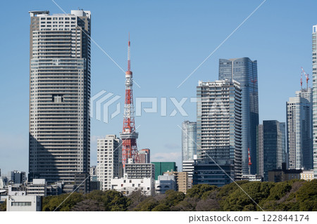 Tokyo Tower seen between the buildings Tokyo Tower seen between the buildings 122844174