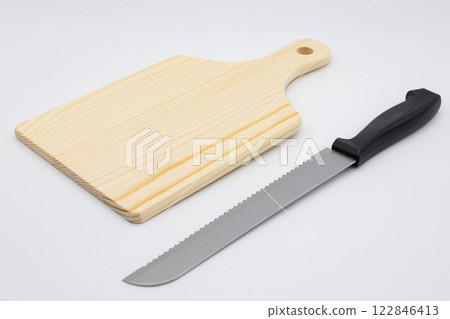 Cutting board and bread knife 122846413