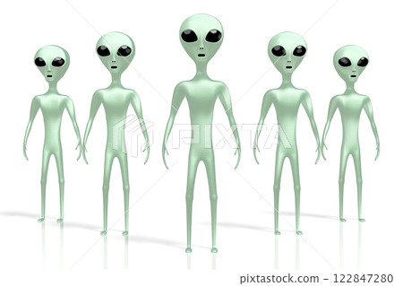Five green aliens isolated on white background 122847280