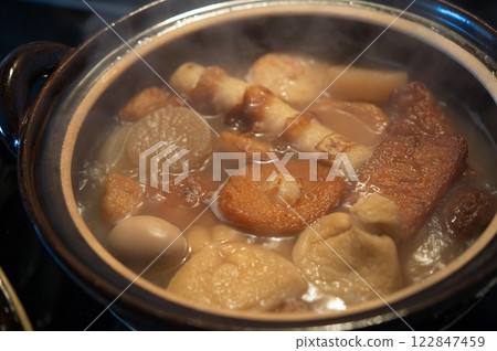 熱的關東煮 122847459