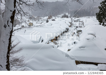 大內酒店的雪景 122848385