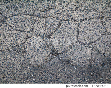 Cracked asphalt 122849088