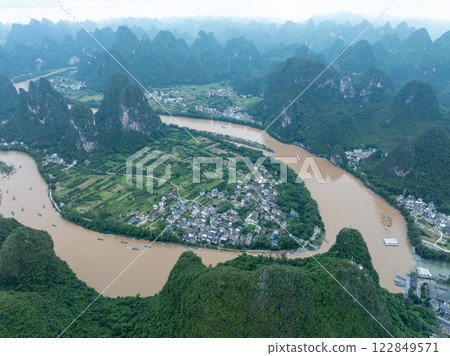 Beautiful landscape of yangshuo county,China Beautiful landscape of yangshuo county,China 122849571