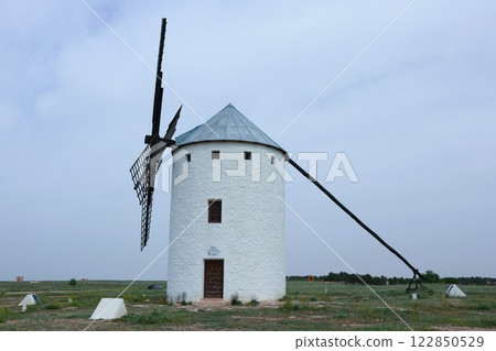 Windmills of La Mancha, Campo de Criptana 122850529