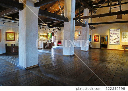 Campo de Criptana, El Pocito Real 16th century architecture 122850596