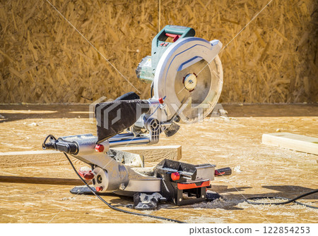 A circular saw 122854253