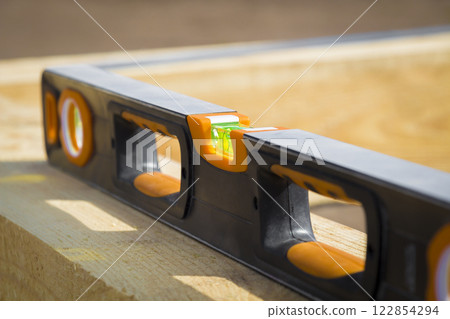 The tool level measurement 122854294