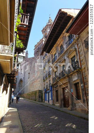 Old town of Hondarribia, Spain Old town of Hondarribia, Spain 122855917