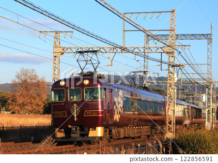Kintetsu's sightseeing limited express "Ayoyoshi" that runs inside the site of the world heritage Nara Heijo Palace 122856591
