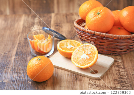 當季柑橘(伊予柑、Sweet Spring) 當季柑橘(伊予柑、Sweet Spring) 122859363