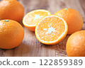 Seasonal mandarin oranges (sweet spring) 122859389