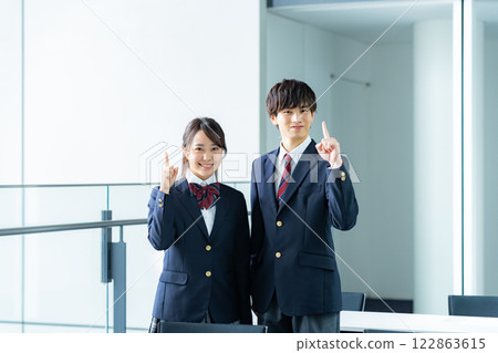 高中學生指點 122863615