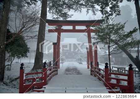 Nyutsuhime Shrine (middle torii gate) [Katsuragi Town, Wakayama Prefecture] 122863664
