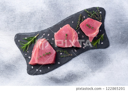 Raw tuna steak ( fillet ) photography . Top view 122865201