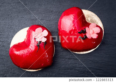 Valentine day and wedding sweet dessert . Two heart love cake 122865313