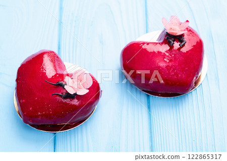Valentine day and wedding sweet dessert . Two heart love cake 122865317