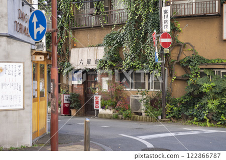 甲府六羊館咖啡店 甲府六羊館咖啡店 122866787