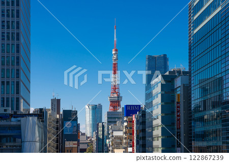 Tokyo Tower seen from Hamamatsucho Tokyo Tower seen from Hamamatsucho 122867239