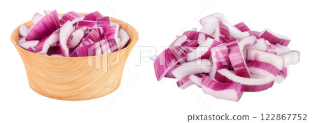 Red onion slices in wooden bowl isolated on a white background 122867752