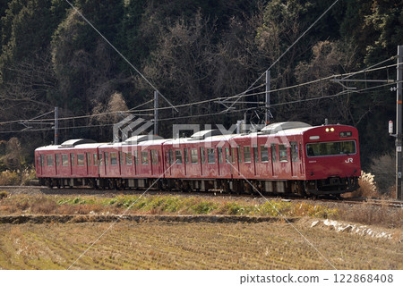運行於播但線上的四列103系列3500系列本地列車 122868408