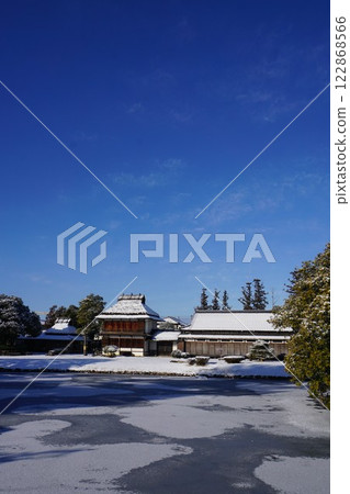 A junior-style Japanese garden in Tsuyama-shi, Okayama prefecture "Tomorrow paradise": snow scenery A junior-style Japanese garden in Tsuyama-shi, Okayama prefecture "Tomorrow paradise": snow scenery 122868566