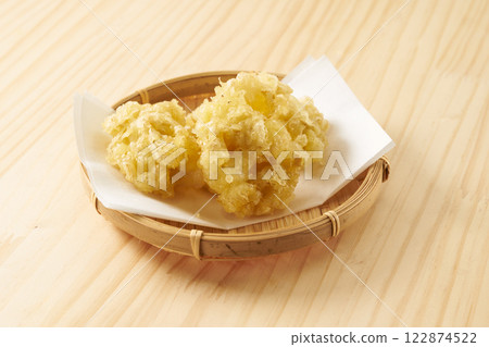 Wild vegetable, petal mushroom tempura image Wild vegetable, petal mushroom tempura image 122874522